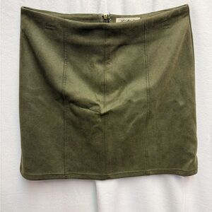 Listicle Olive Mini Skirt in Deep Army Green